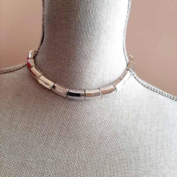 💚Sale 3 for $30💚 Silver Choker Necklace - Picture 5 of 5